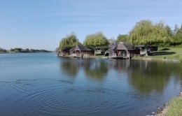 Chalets "Les pieds dans l'eau"